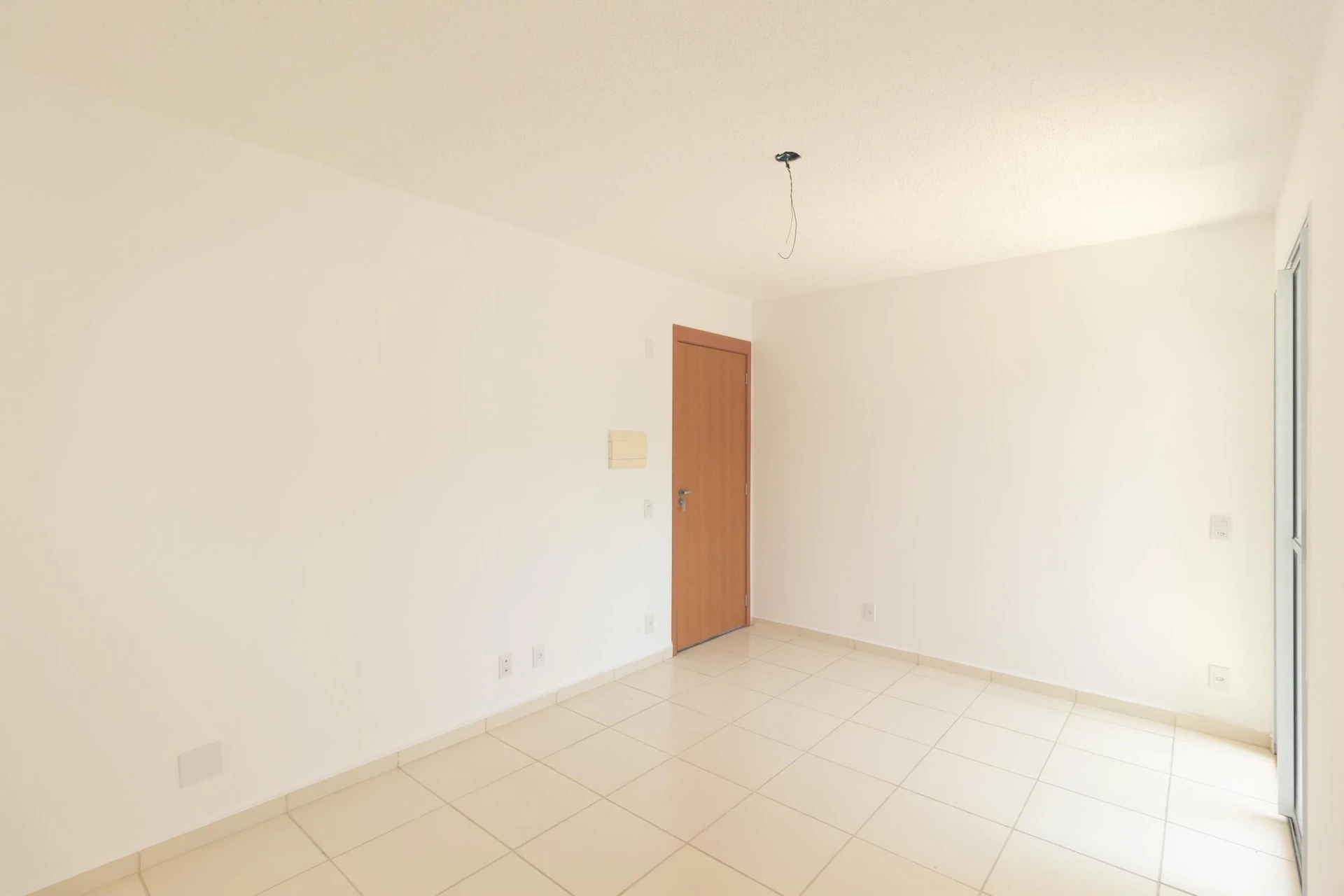 Unfurnished 2-bedroom apartment with 1 bathroom — photo 46