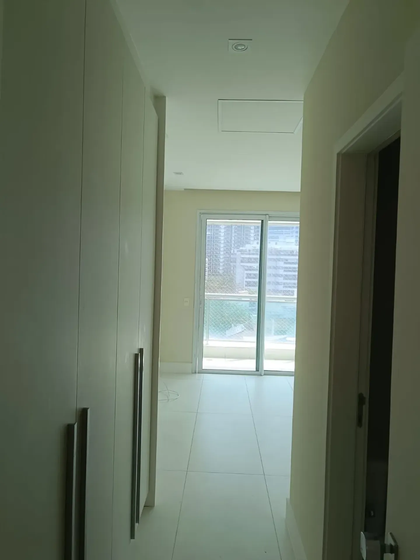 Water view in a 4-bedroom apartment, 282 m² — photo 8