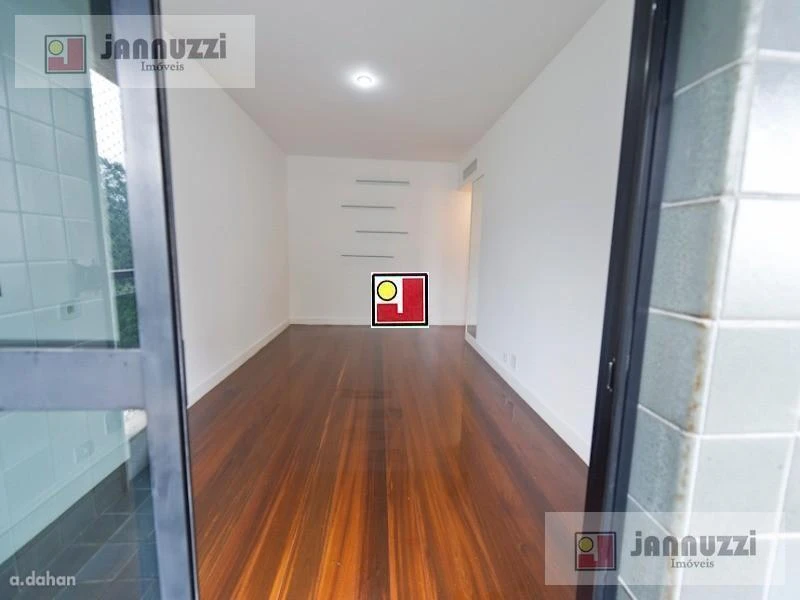 Water view in a 4-bedroom apartment, 319 m² — photo 37