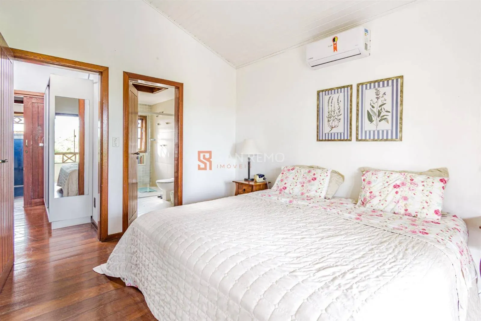 Casa mobiliada com 4 suítes e varanda privativa — photo 22