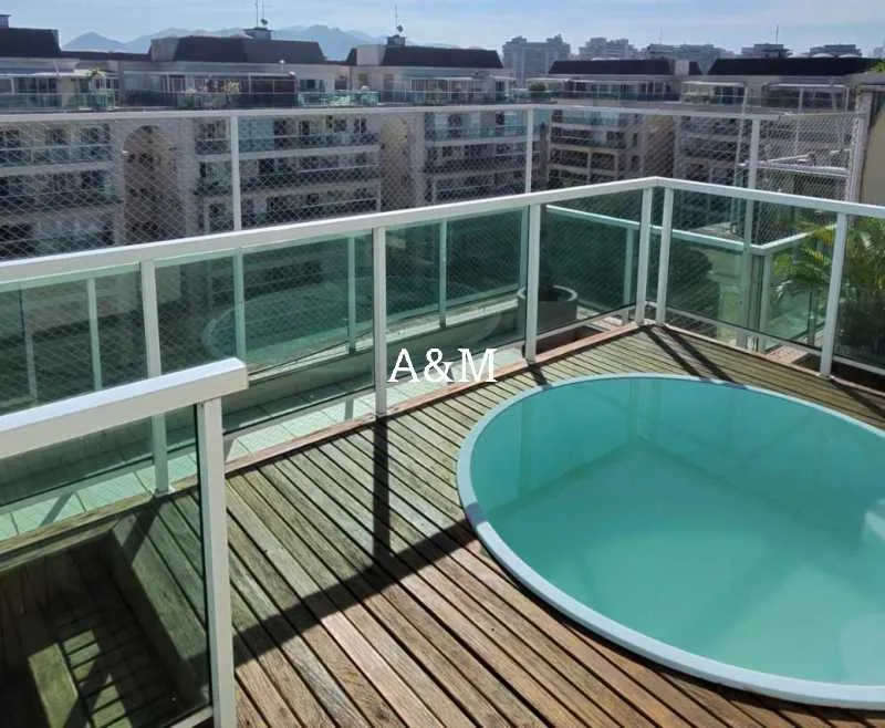 3-bedroom apartment with 4 bathrooms and a balcony — photo 8