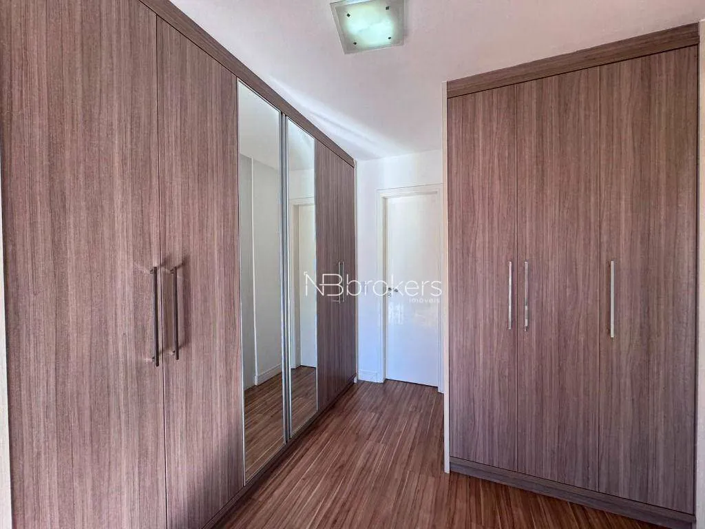 Furnished house, 180 m², with a bathtub — photo 44