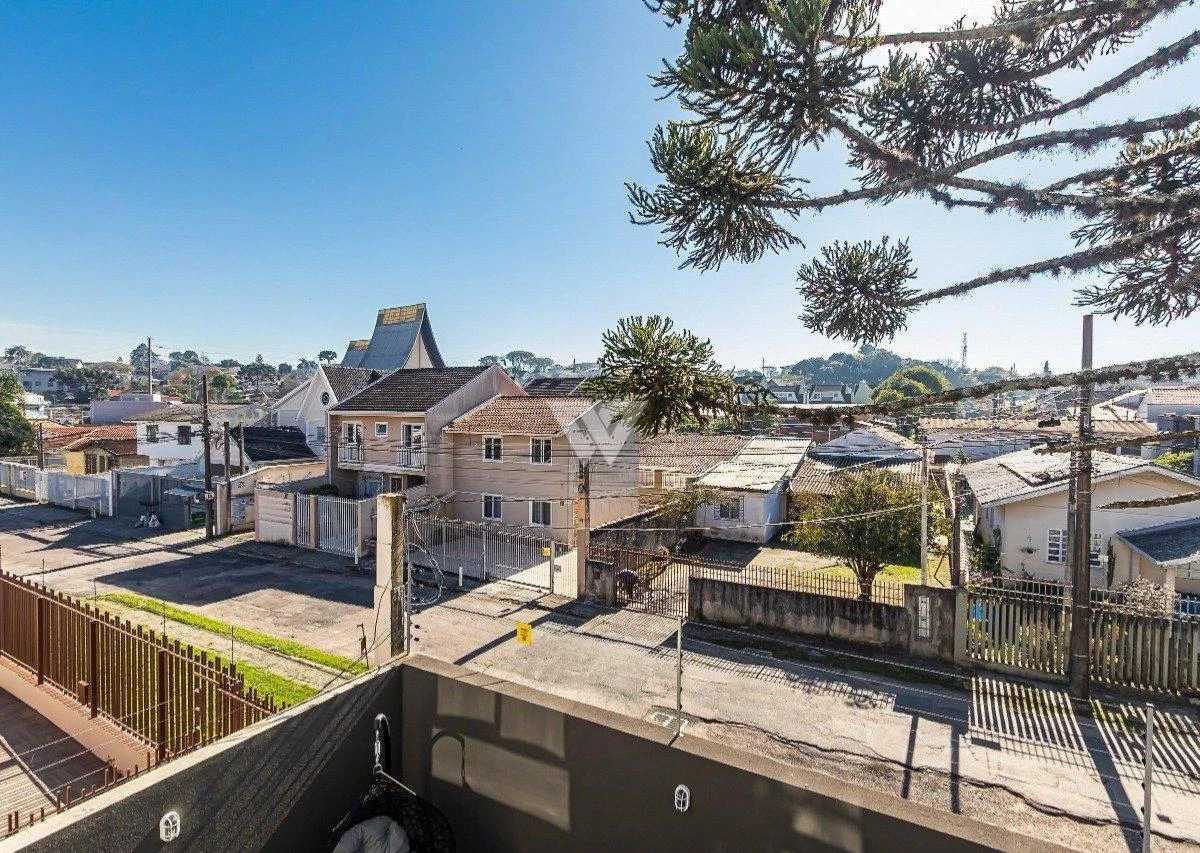 Townhouse with 3 en-suite bedrooms and 2 parking spaces — photo 23