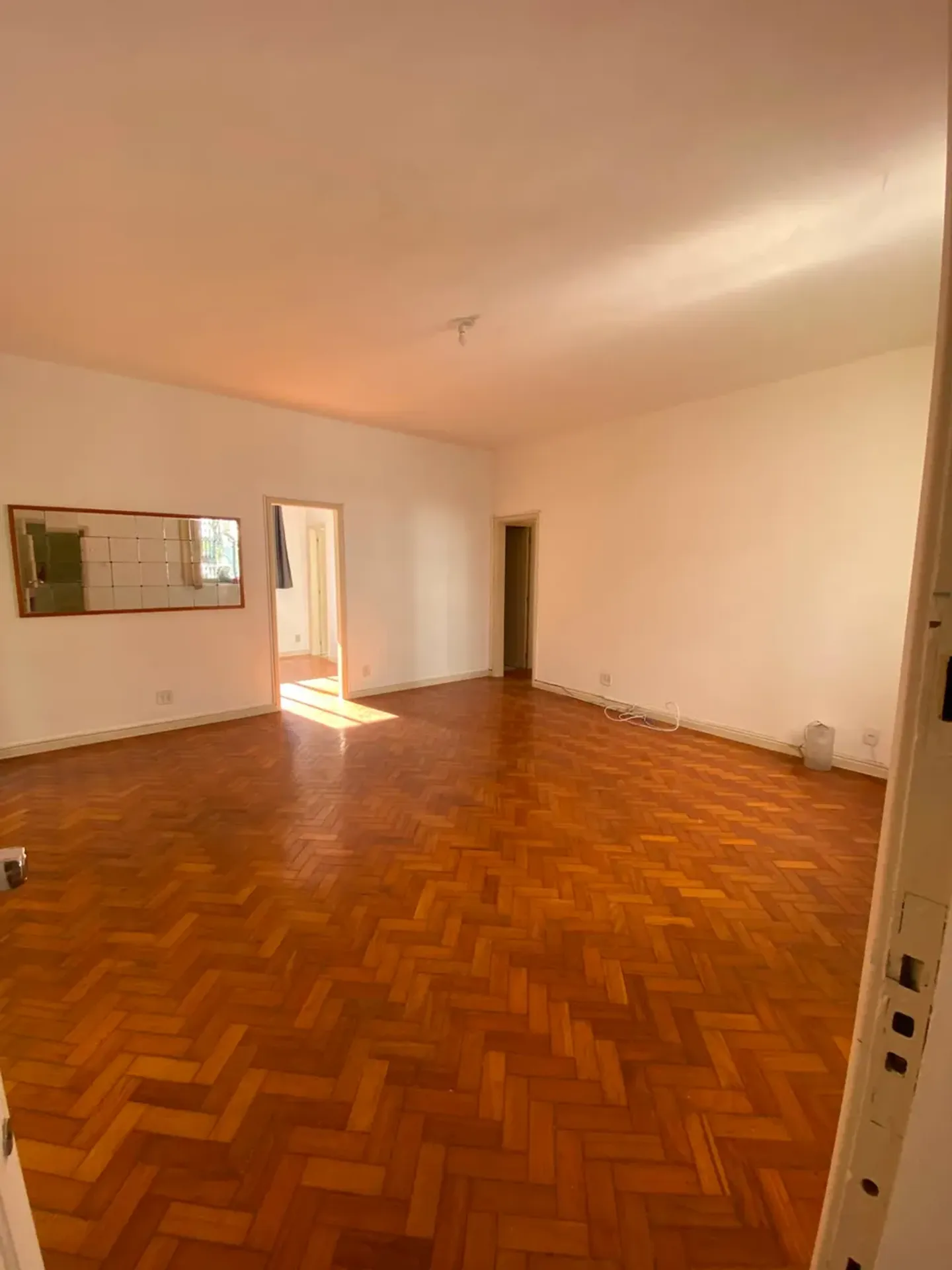 3-bedroom apartment with balcony, 137 m² — photo 4