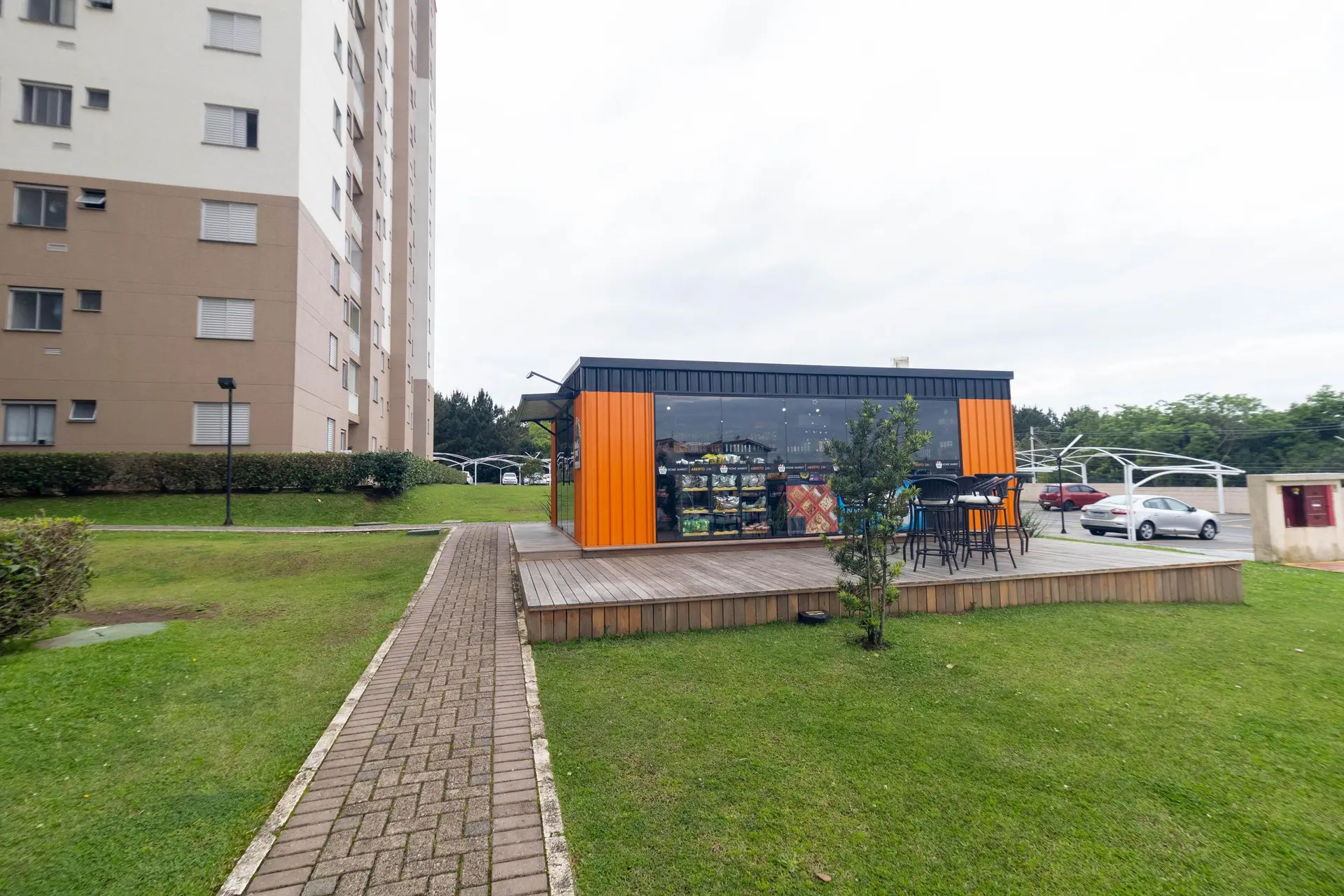 2-bedroom apartment with a home office in Curitiba — photo 12