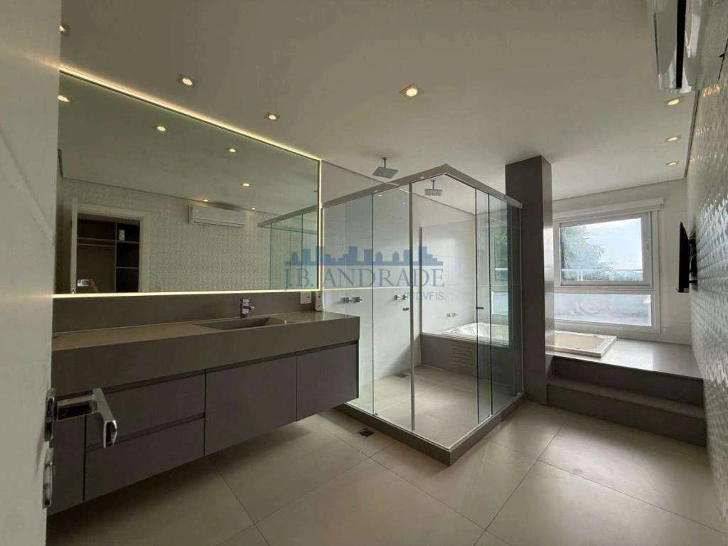 Furnished house with 4 en-suite bedrooms and 993 m² — photo 11