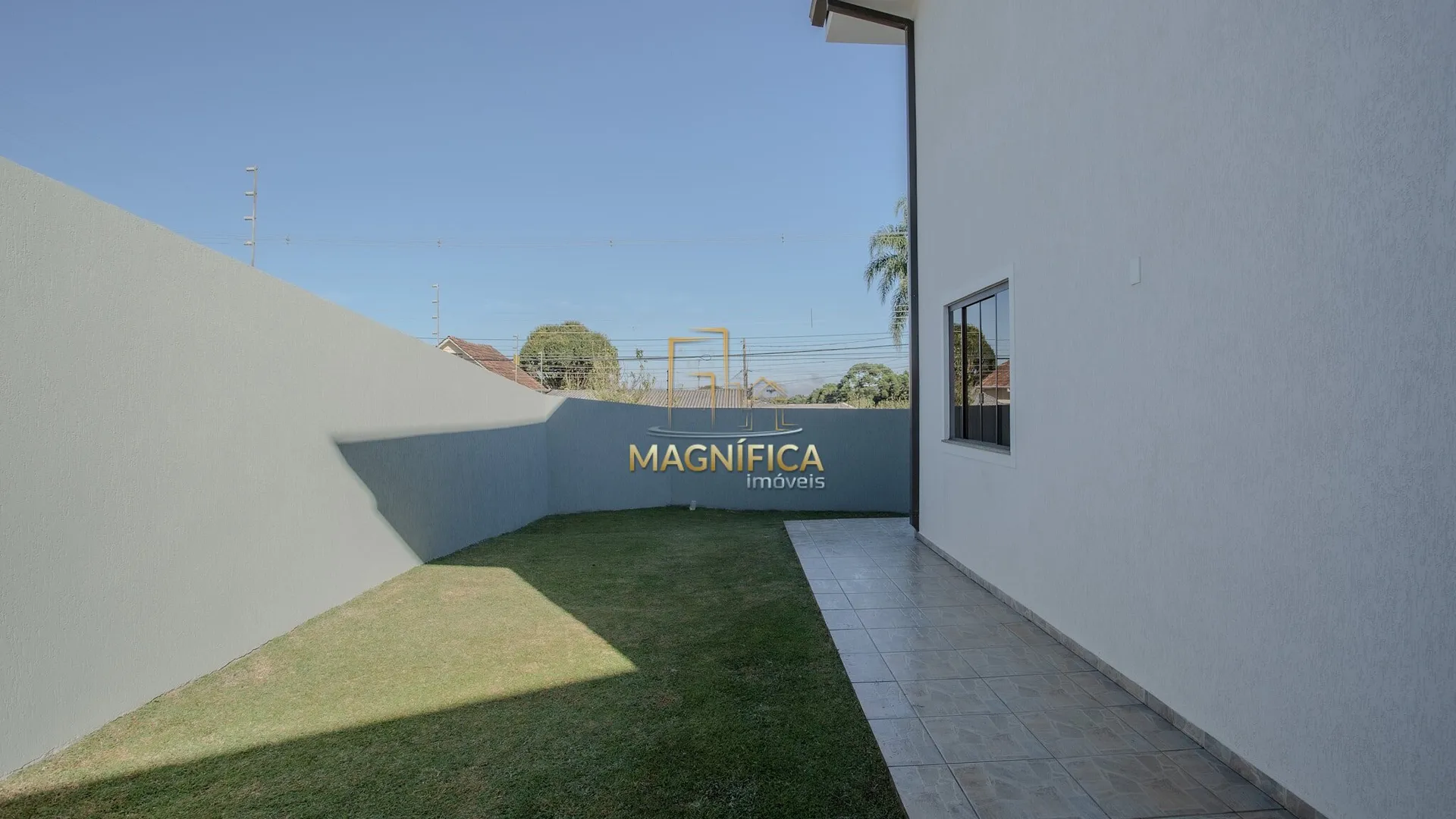 House with 3 bedrooms and 3 bathrooms, no parking — photo 39
