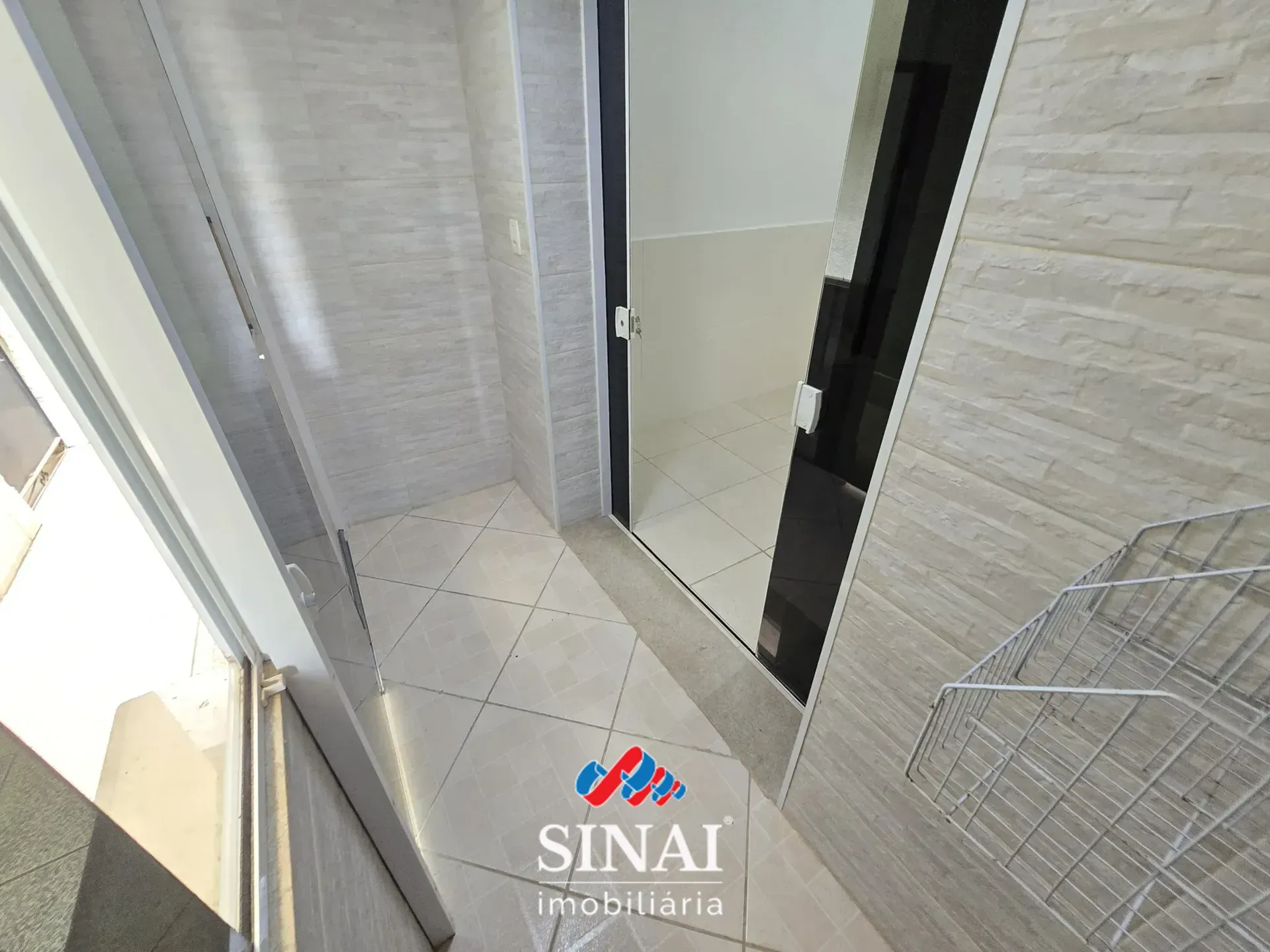 One-bedroom house with a walk-in closet in Rio de Janeiro — photo 26