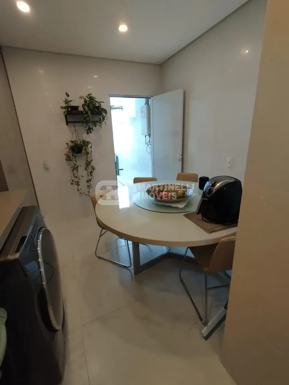Furnished apartment with 3 bedrooms and 5 bathrooms — photo 2