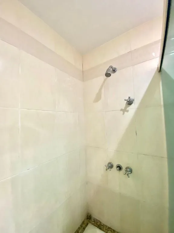 Apartment on the 13th floor with a bathtub — photo 23