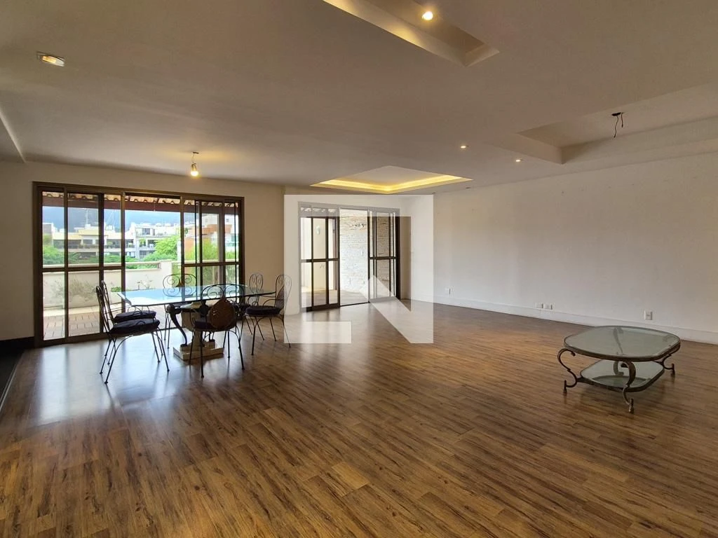 3-bedroom apartment with a balcony and 3 bathrooms — photo 5