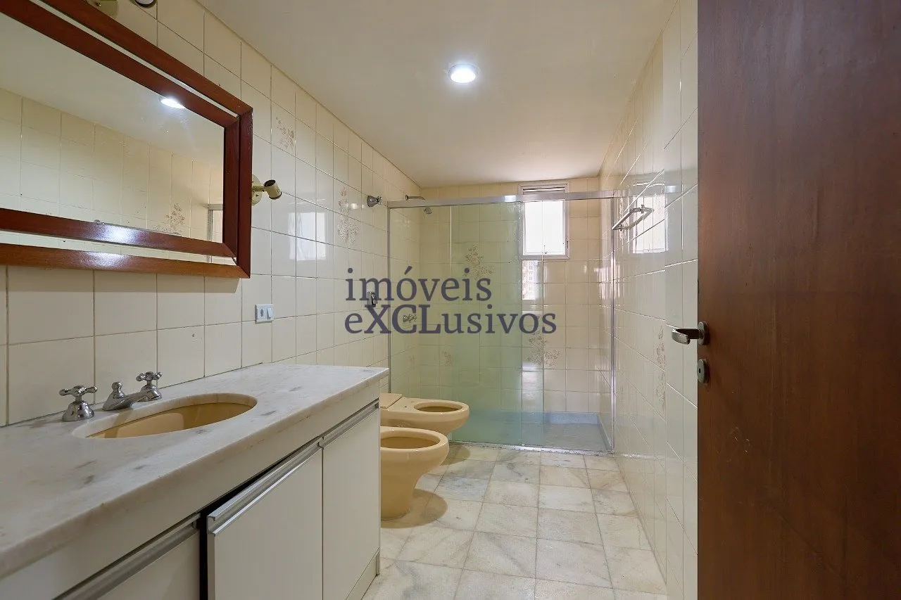 450 m² apartment with 4 bedrooms and 3 parking spaces — photo 11
