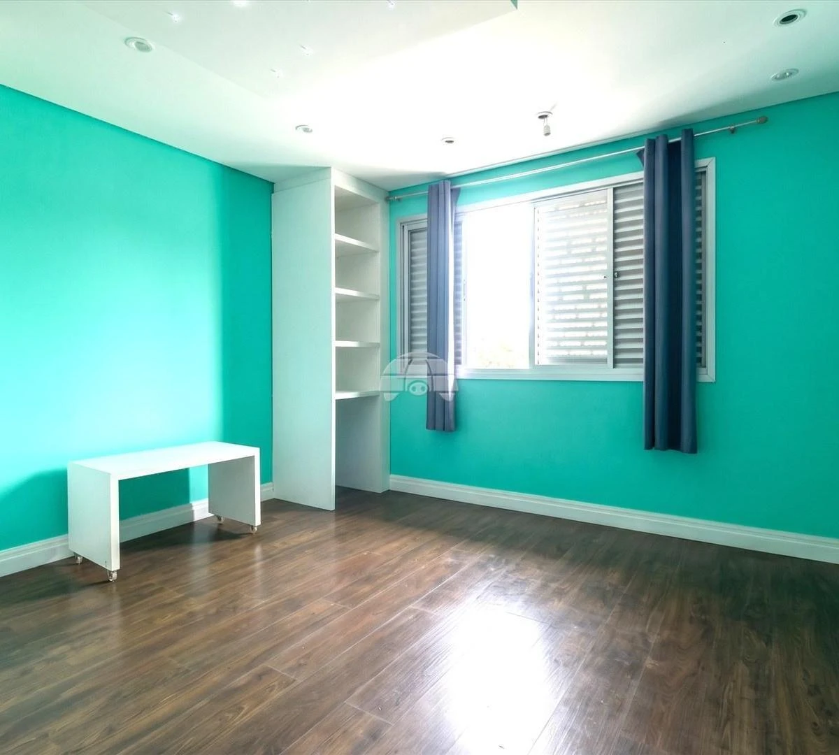 3-bedroom house with a grill on the balcony in Curitiba — photo 10