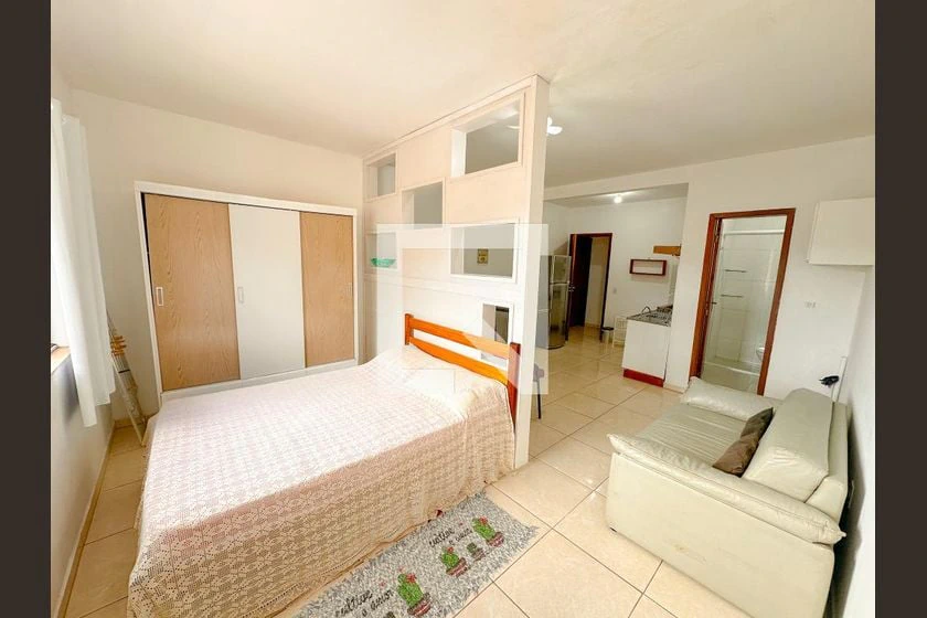 Furnished apartment, 40 m², with floor-to-ceiling windows — photo 9
