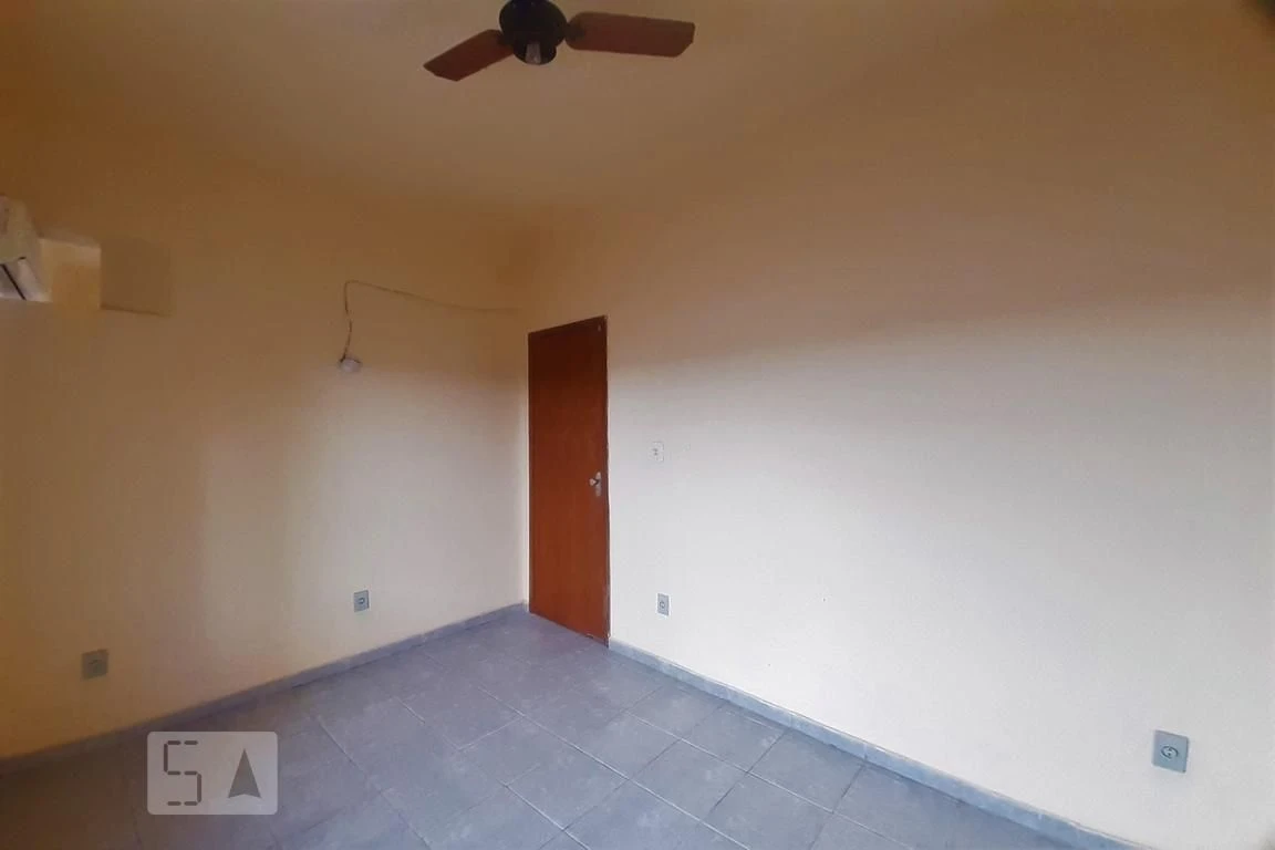 Apartamento en alquiler con 2 dormitorios y terraza — photo 4