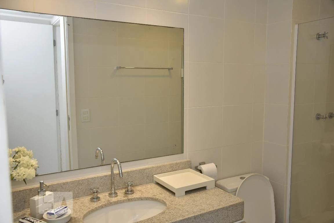 Apartamento mobiliado com 5 quartos e 2 suítes — photo 32