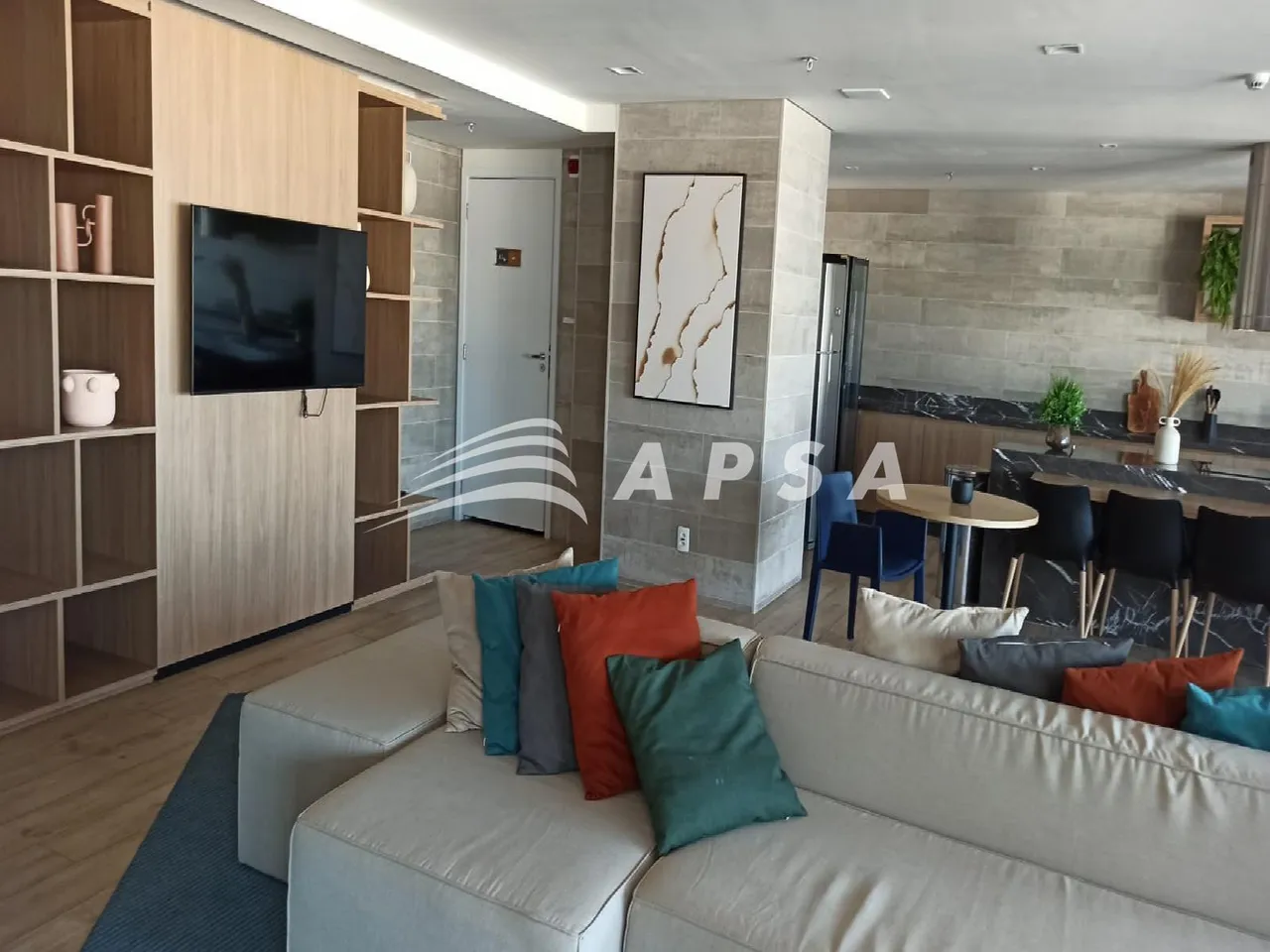 Furnished apartment with 1 bedroom and open-plan kitchen — photo 7