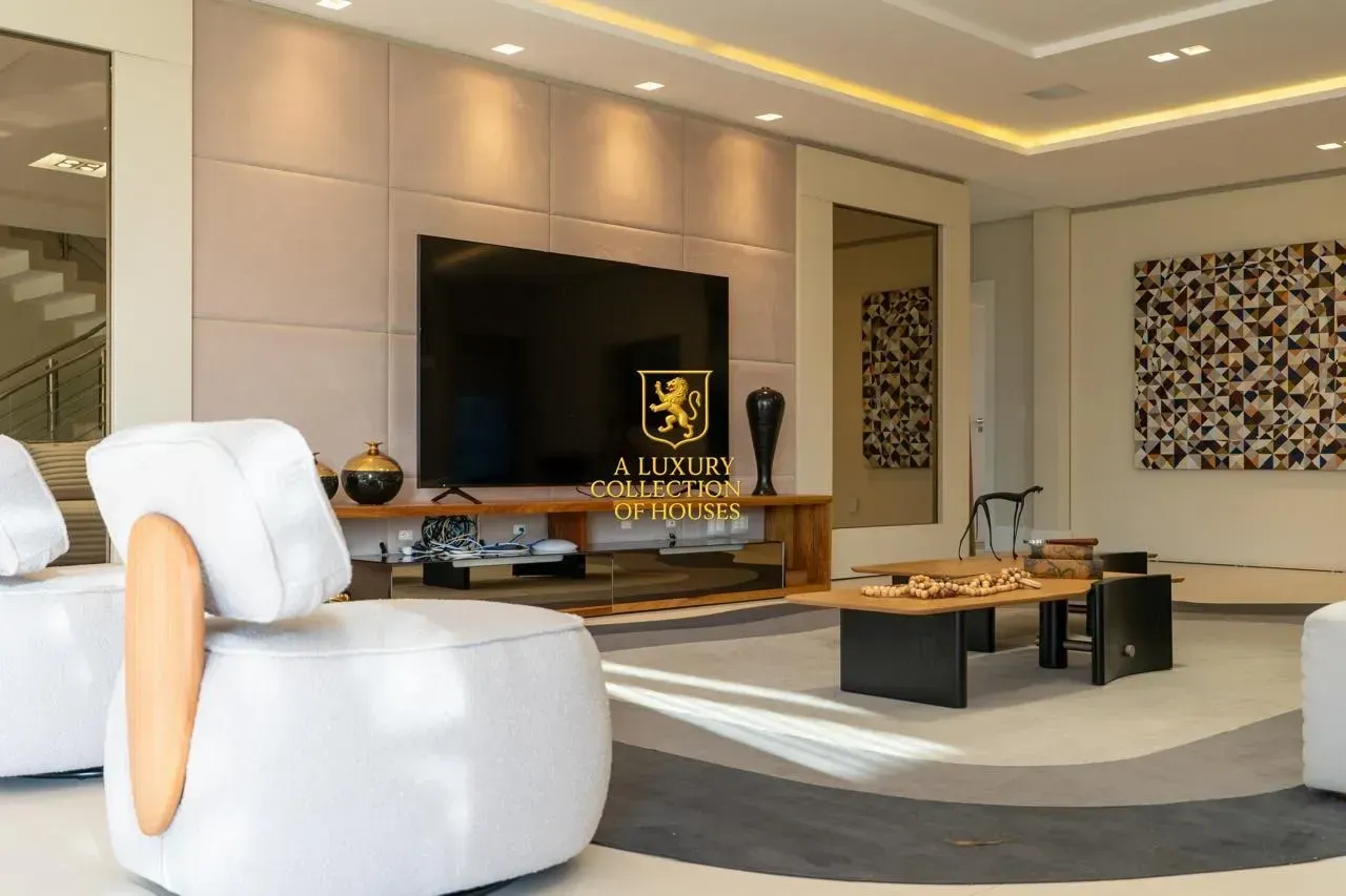 House with 27 bedrooms and 16 bathrooms — photo 27