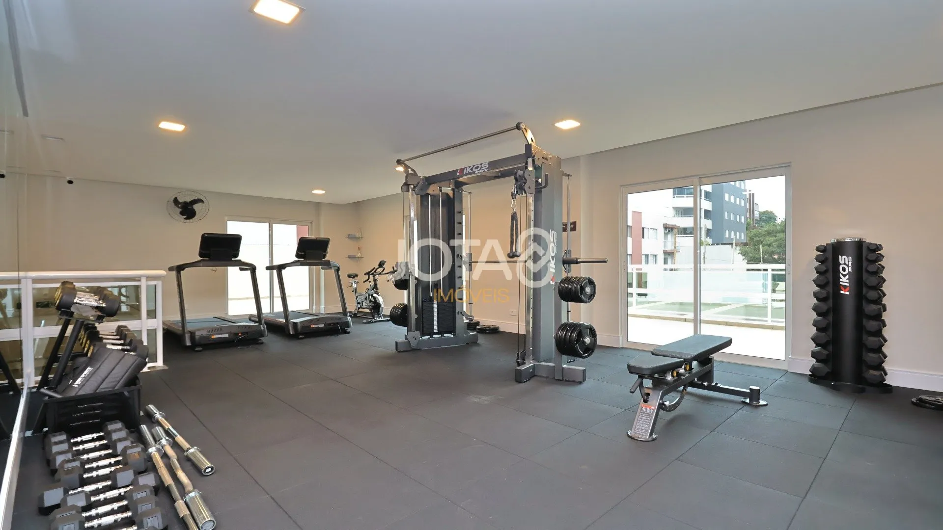1-bedroom apartment with 66 m² and a balcony — photo 29