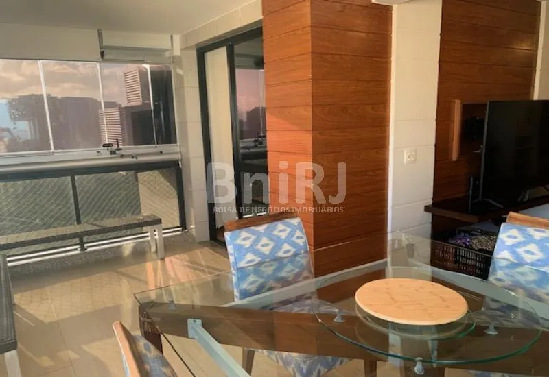 Furnished 2-bedroom apartment with open-plan kitchen — photo 4