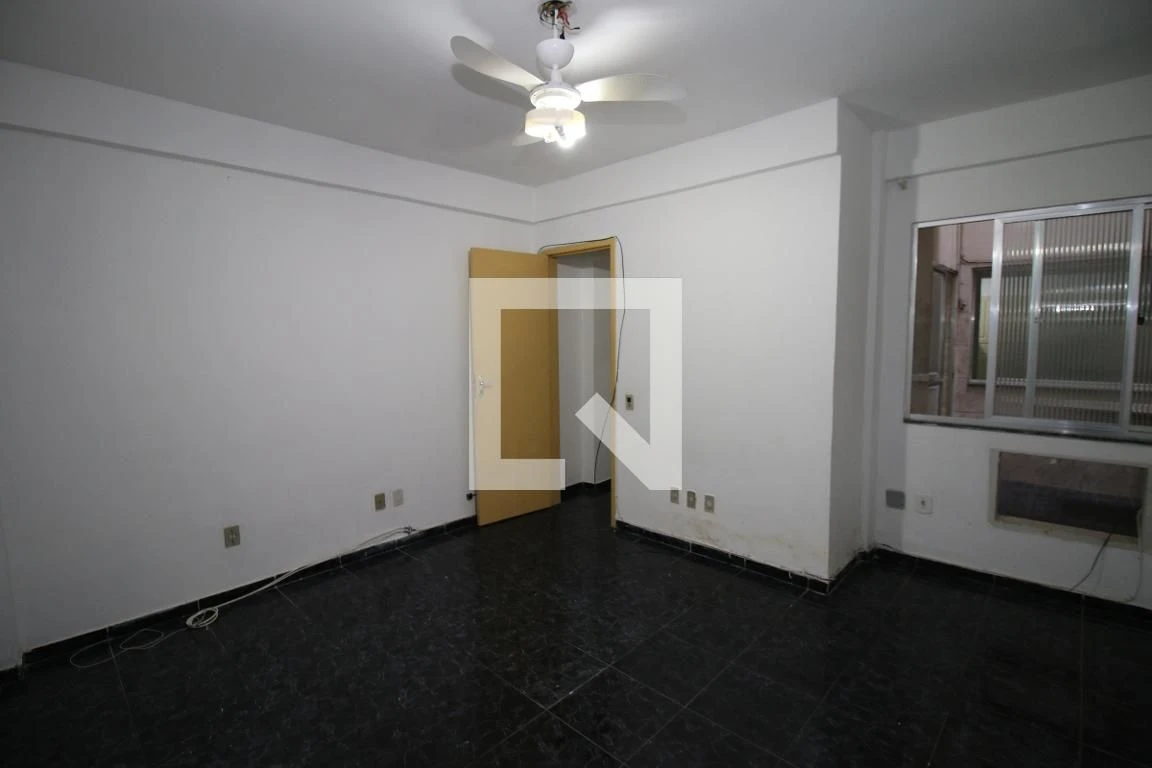 Parking-free apartment with 1 bedroom and 1 bathroom — photo 17