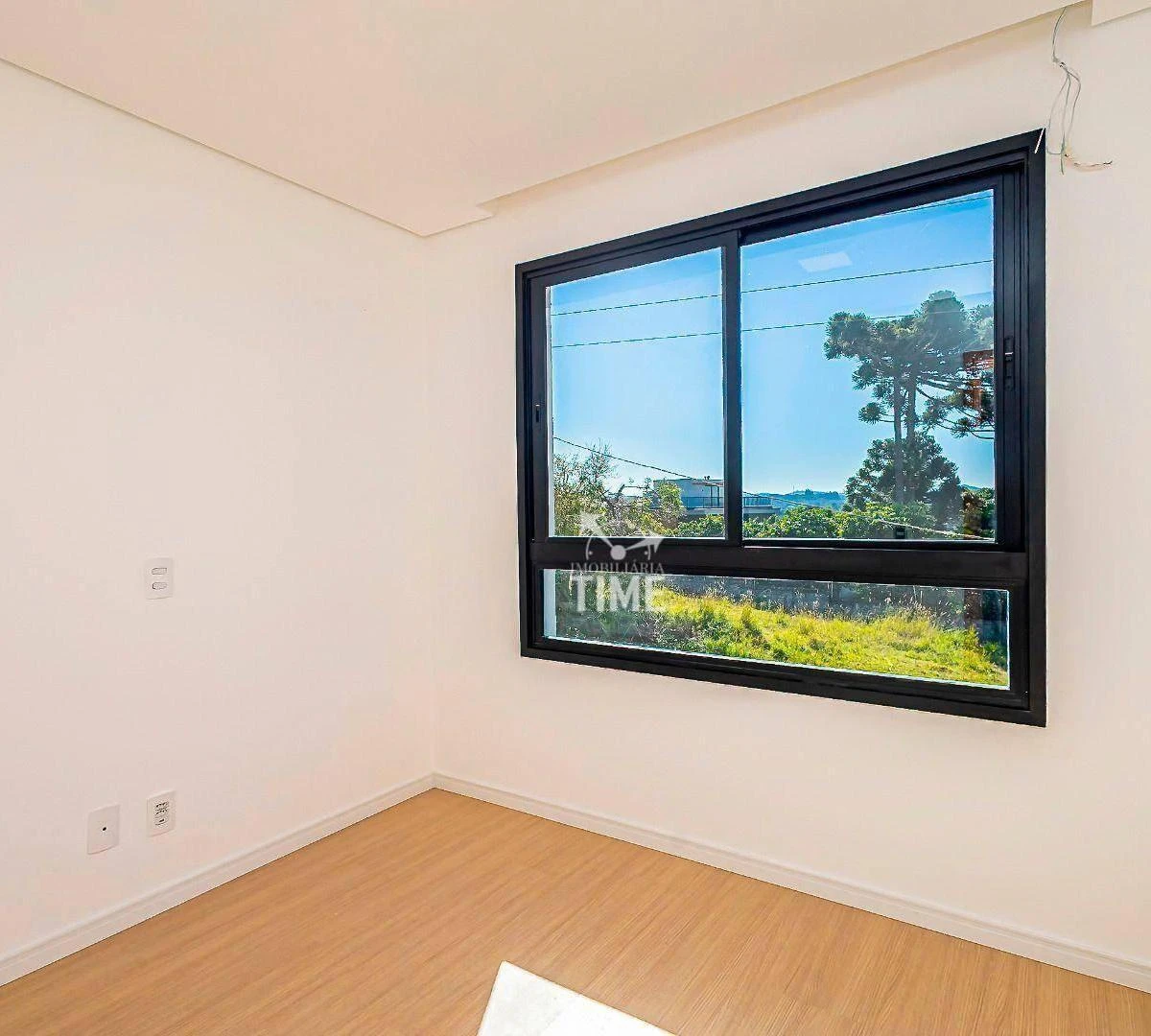 130 m² townhouse with 3 bedrooms, 1 en-suite, 2 parking — photo 38
