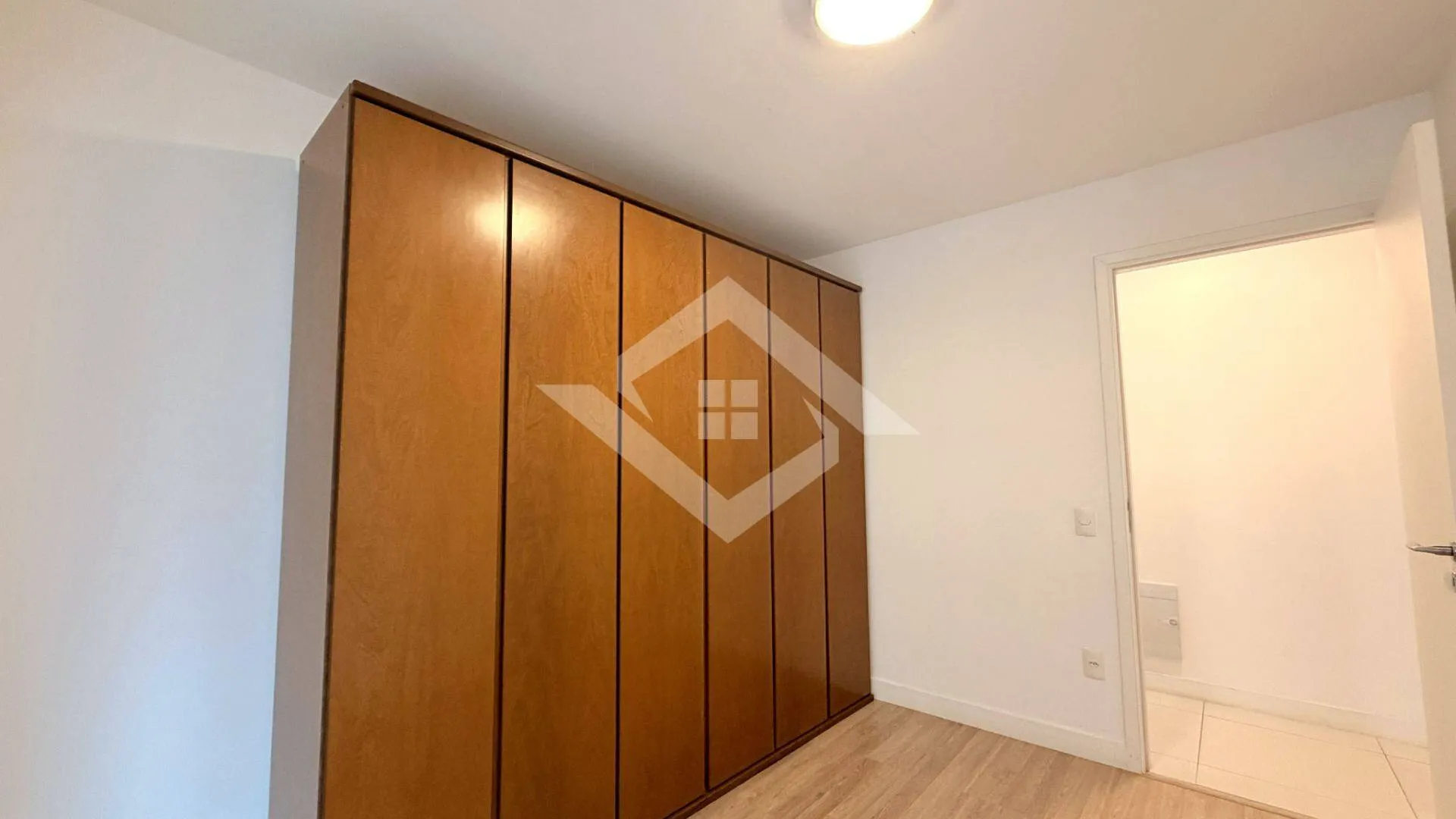 3-bedroom apartment in a building with a sauna — photo 14