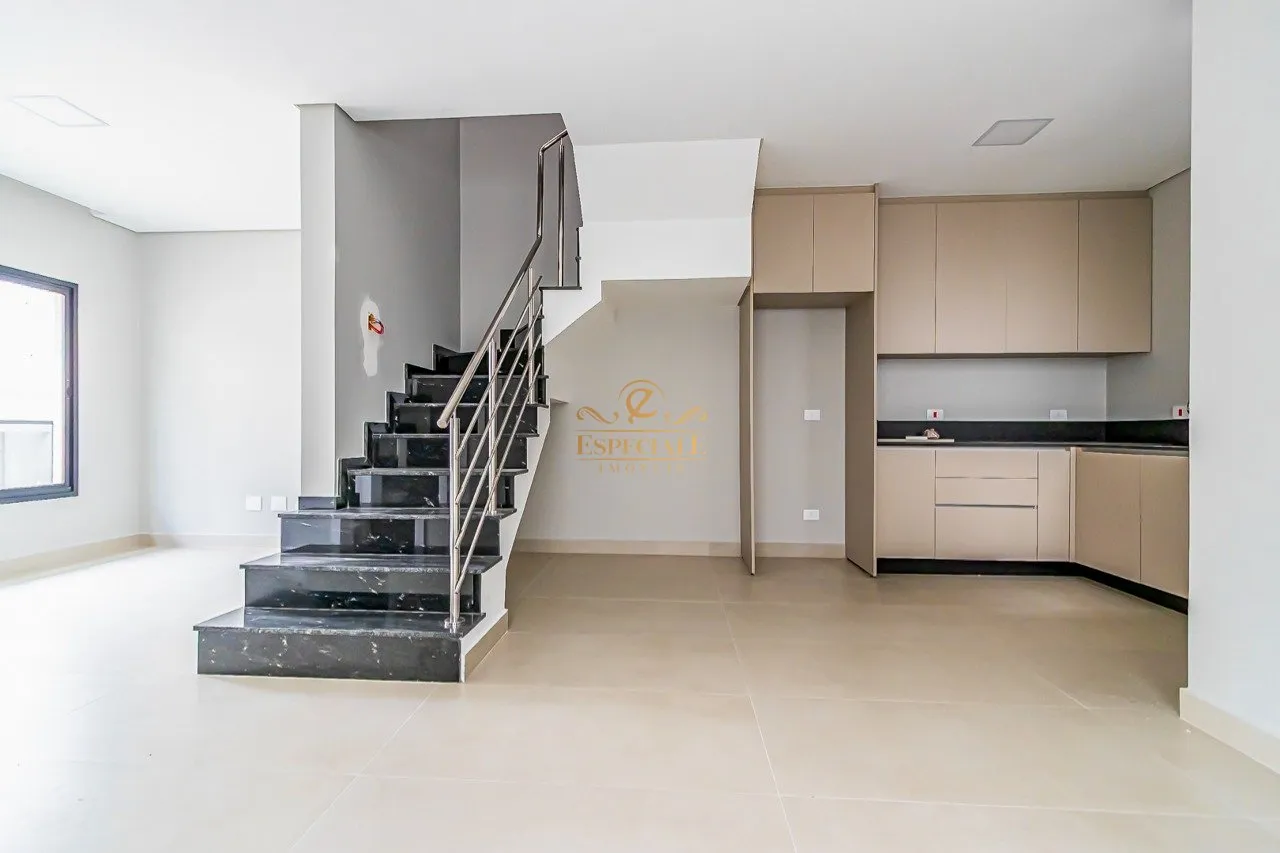 3-bedroom house with open-plan kitchen and private garden — photo 7