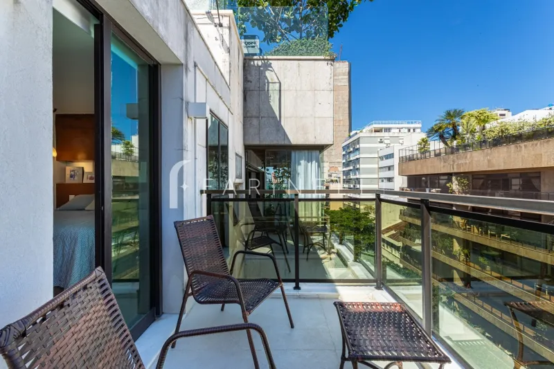 Furnished duplex apartment with 1 bedroom and 3 bathrooms — photo 17