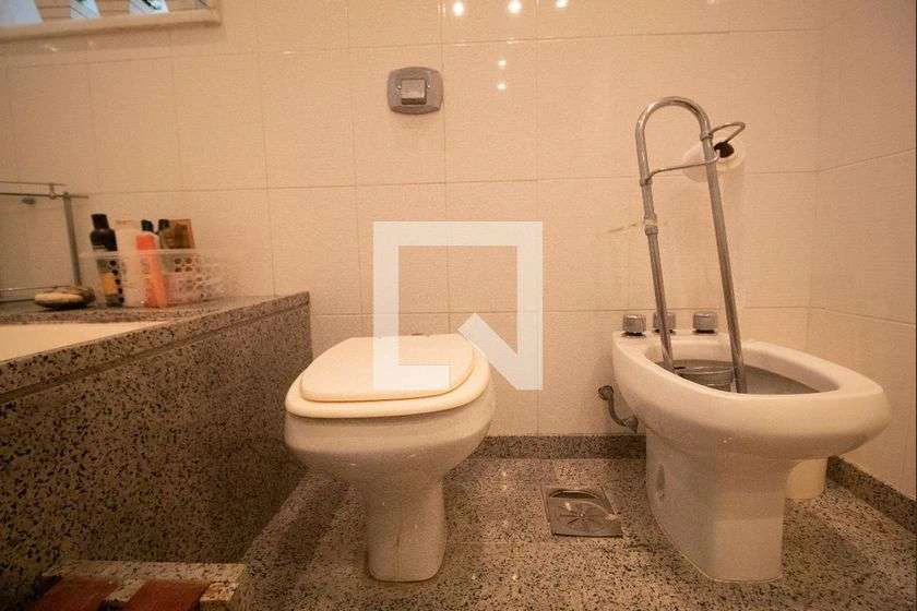 Penthouse for rent with 4 bedrooms and 210 m² — photo 30