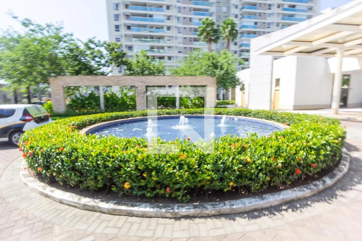 Balcony with a grill in a 2-bedroom apartment, 68 m² — photo 67