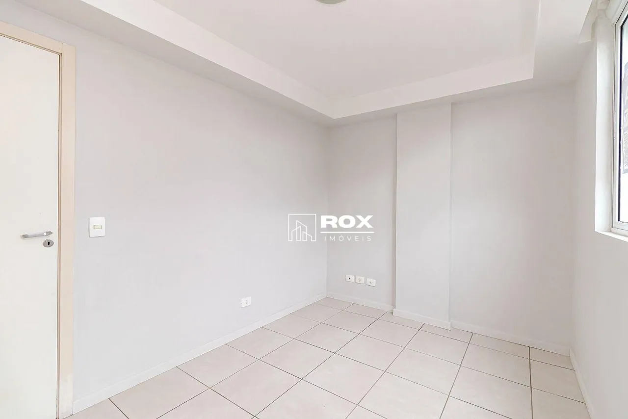 Unfurnished apartment with 2 bedrooms and 99 m² — photo 4