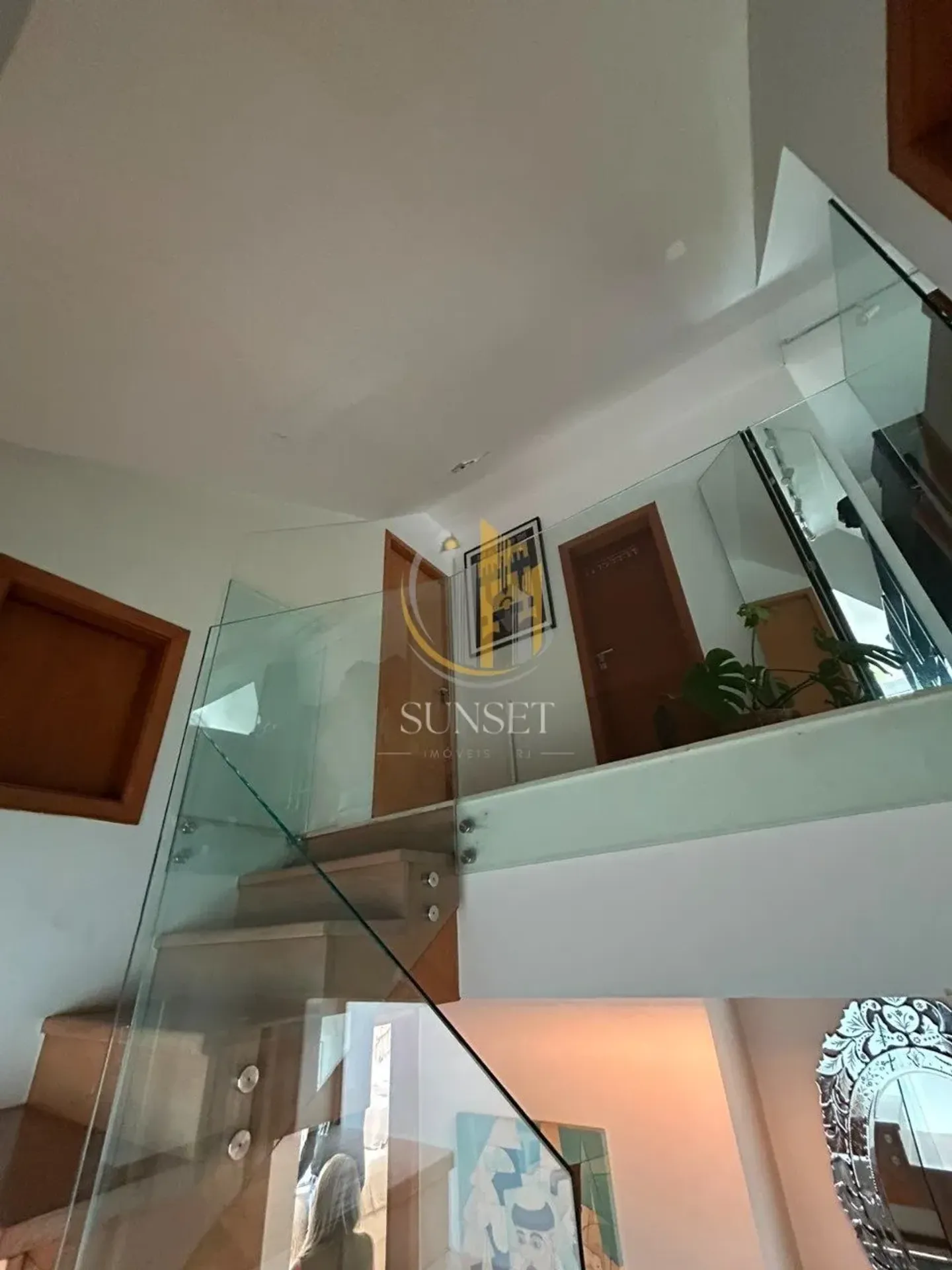 Casa sem mobília com 5 quartos e 5 banheiros — photo 23