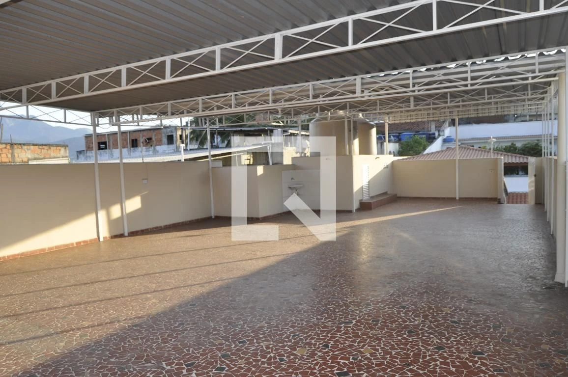 House, 180 m², with a private pool — photo 38