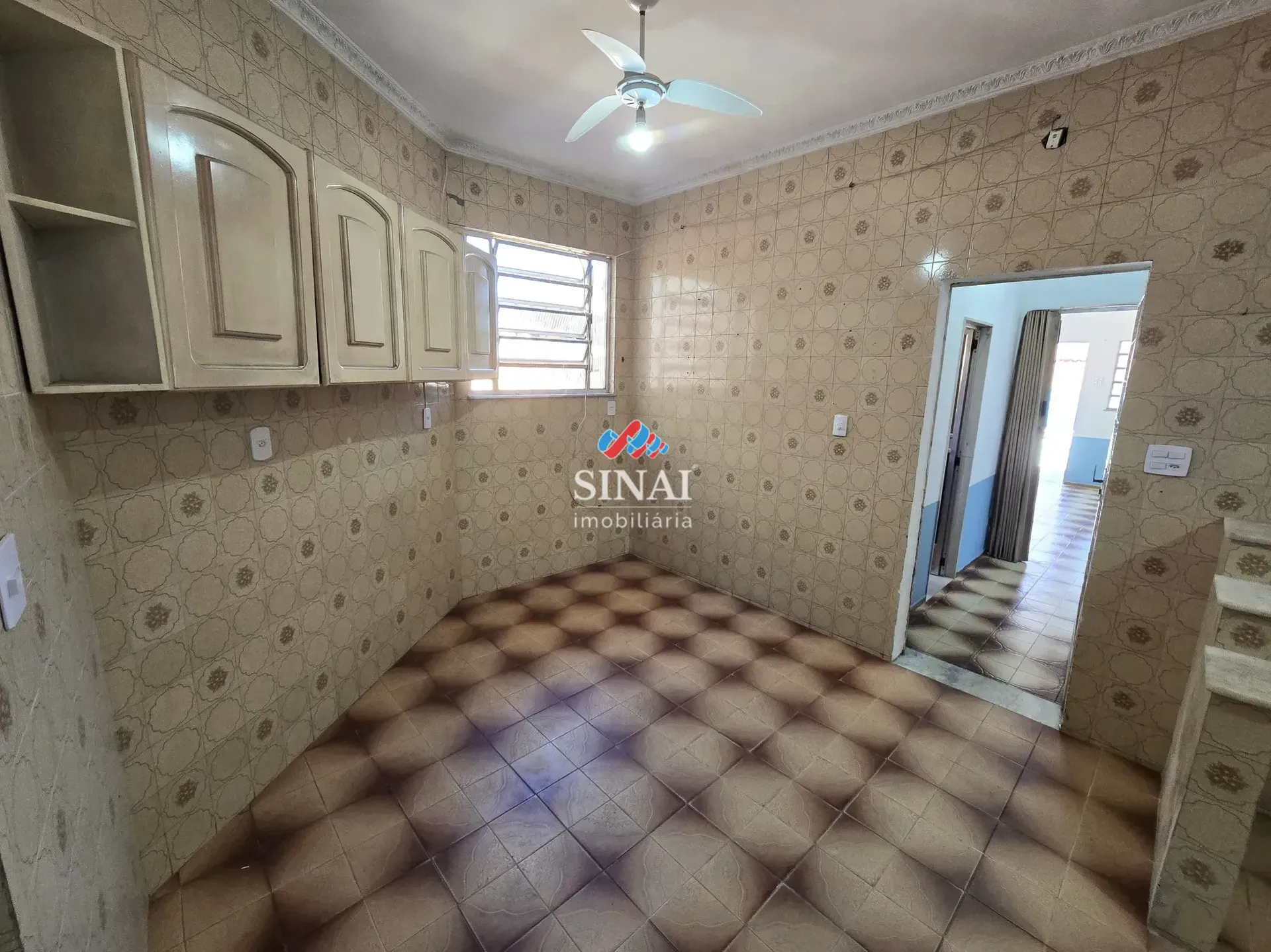 Casa com 4 quartos, 4 banheiros e 8 vagas — photo 32