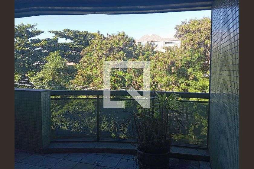 130 m² apartment with 3 bedrooms and a balcony — photo 23