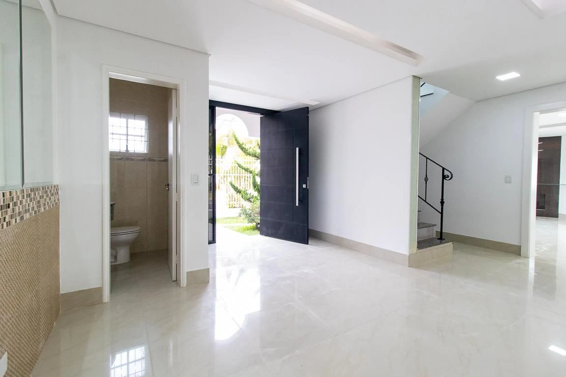 3-bedroom house with a jacuzzi — photo 40
