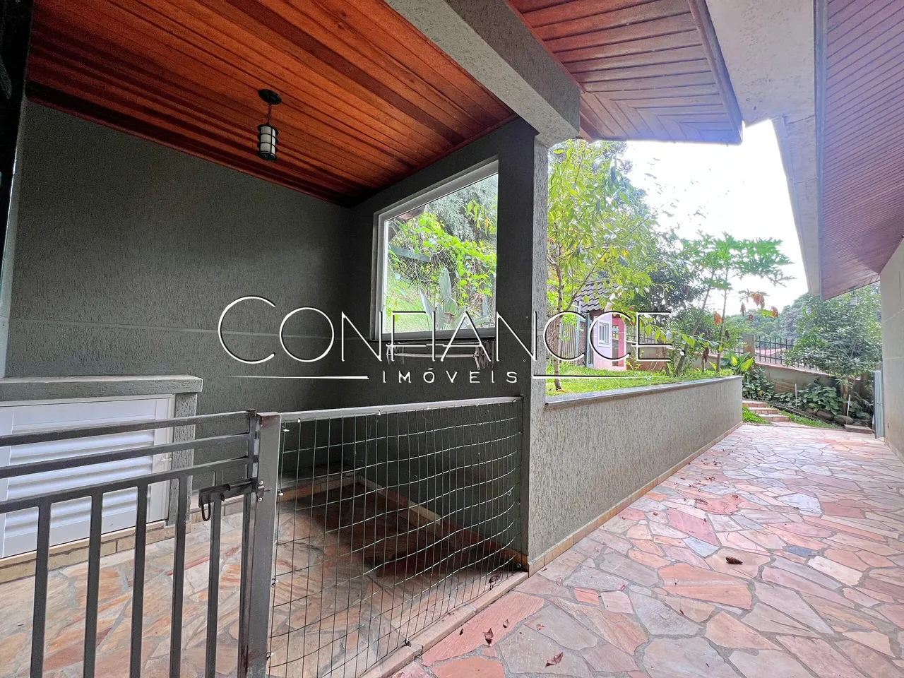 2-bedroom house with 2 bathrooms and 1 parking space — photo 12