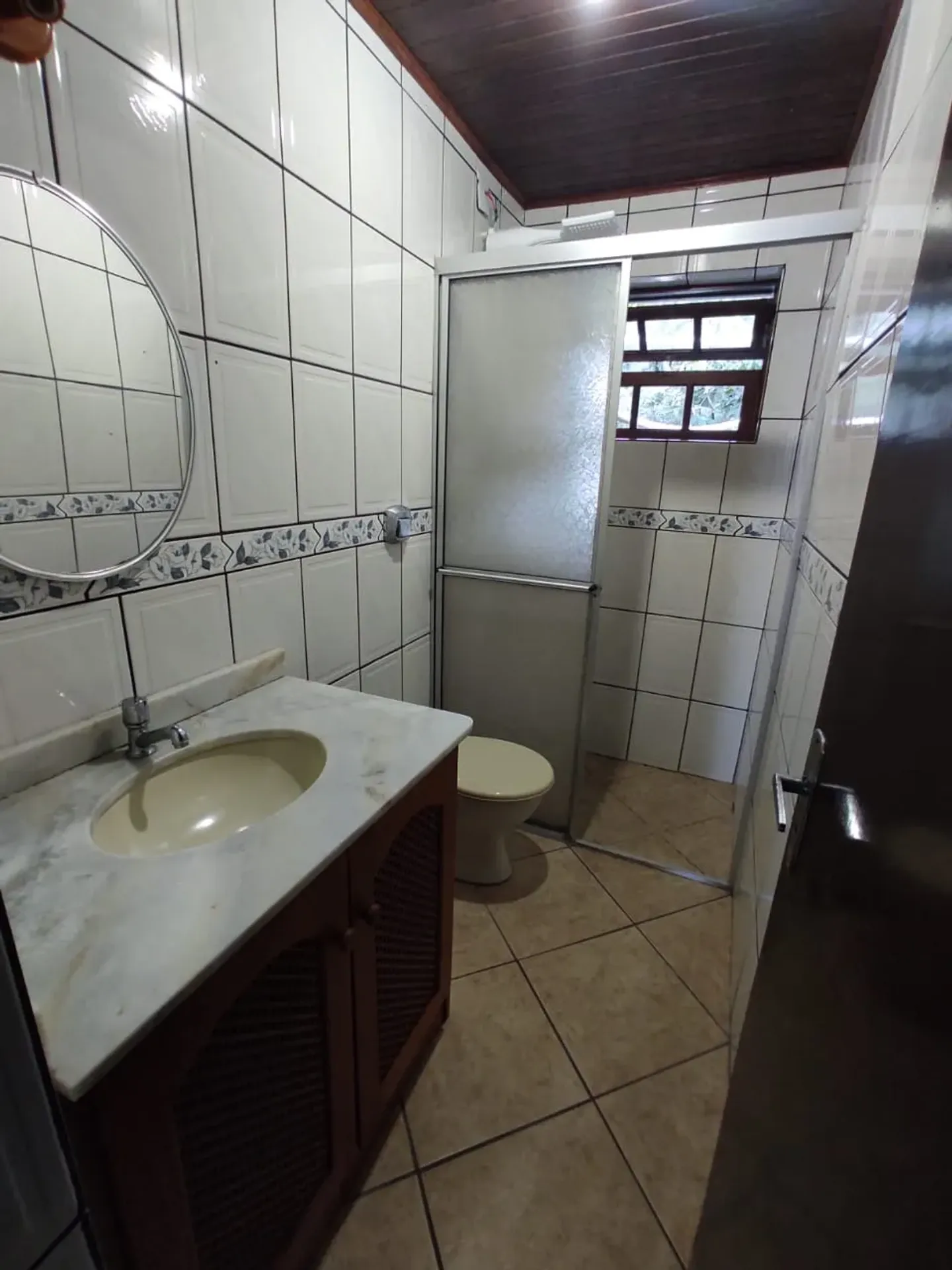 Будинок з 3 спальнями, є суїтна й 2 ванні — photo 9