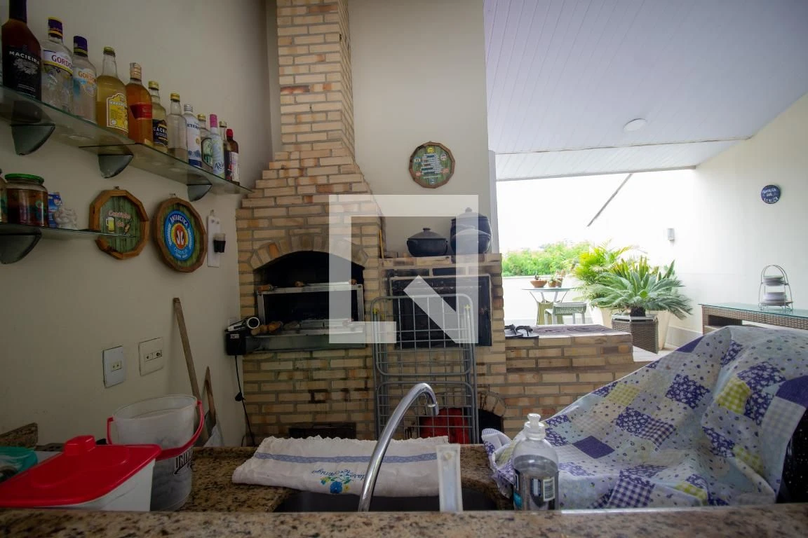 Furnished 3-bedroom house with 6 bathrooms and 3 parking — photo 44