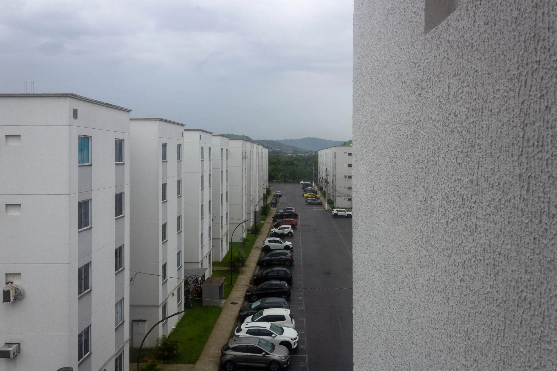 Деревянный пол или ламинат и 2 спальни: квартира 44 м² — photo 9