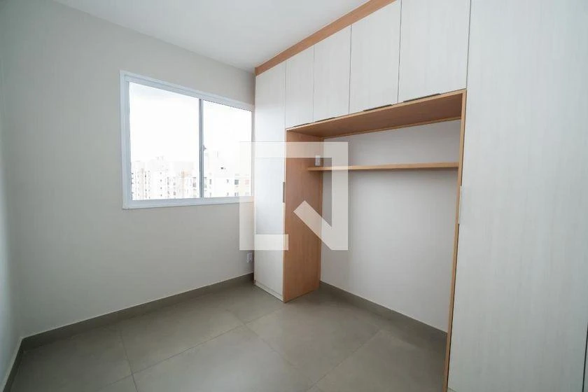 2-bedroom apartment in a building with a gym — photo 3