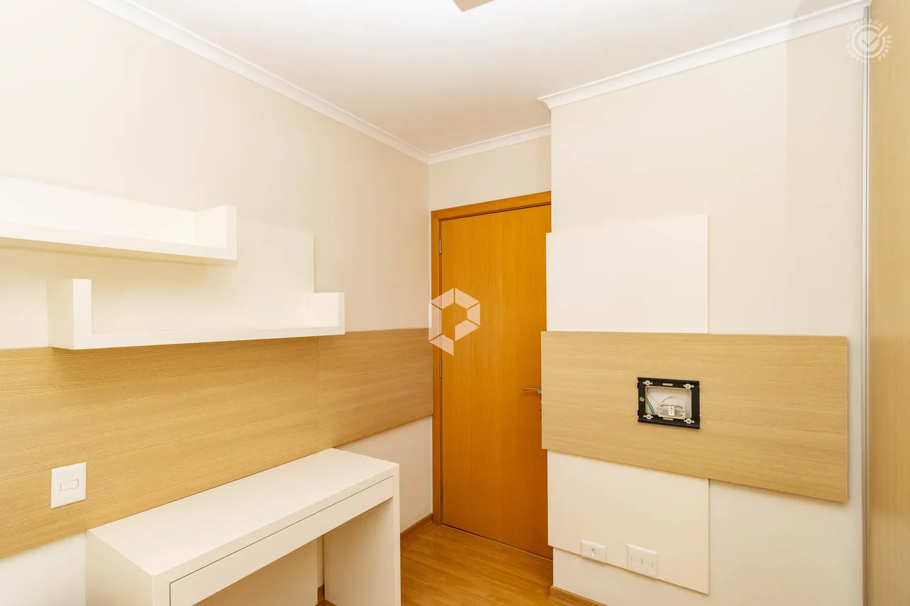 2-bedroom apartment with en-suite and balcony grill — photo 15