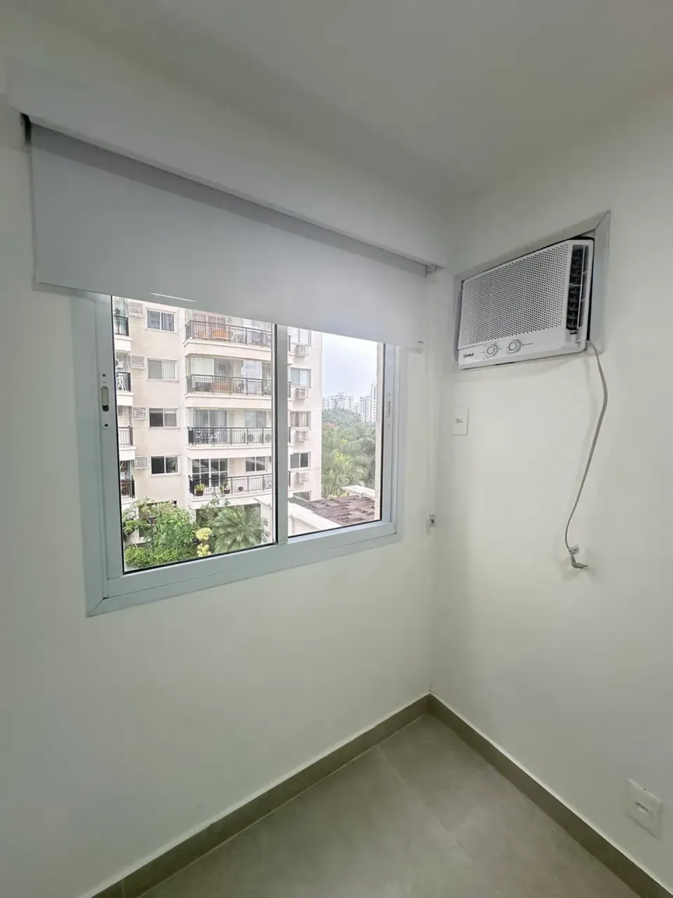 Unfurnished 3-bedroom apartment with 3 bathrooms — photo 8