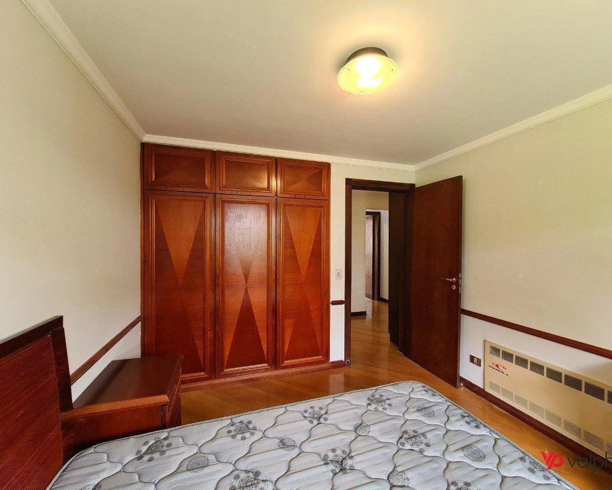 Condo house with 3 bedrooms and 5 bathrooms — photo 45