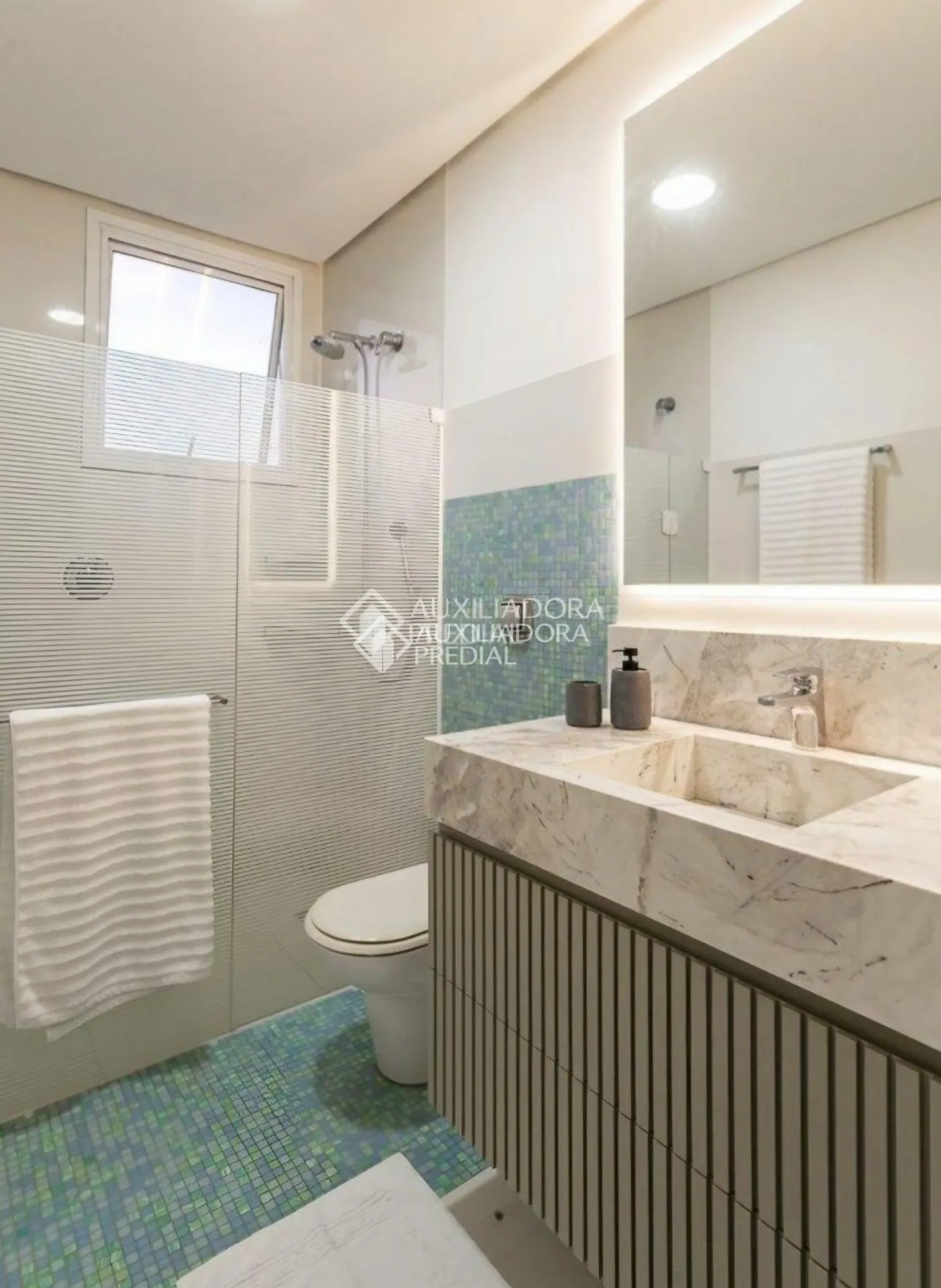 Furnished house with 6 en-suite bedrooms and 7 baths — photo 6
