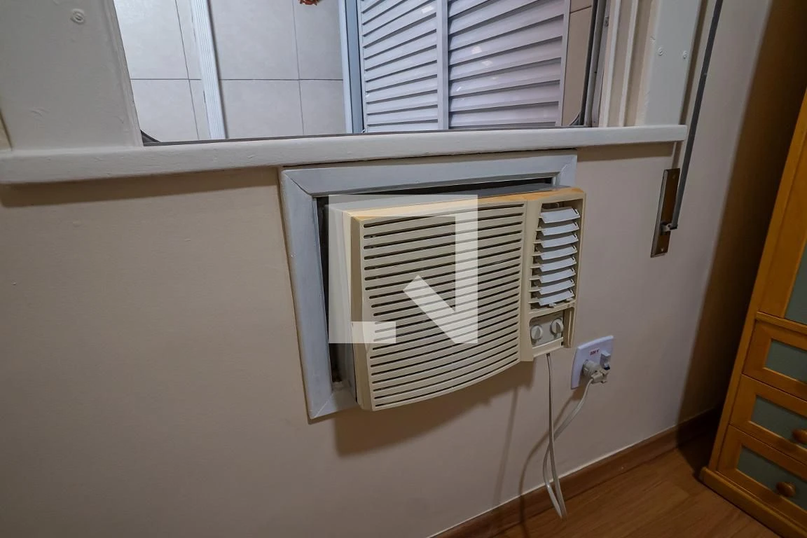 Furnished apartment with private garden and 2 bedrooms — photo 36