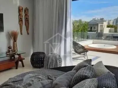 4-bedroom house with 350 m², 3 parking spaces and pool — photo 6