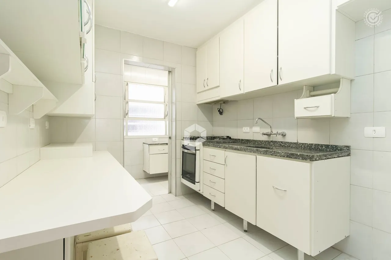 3-bedroom apartment with 2 parking spaces and 130 m² — photo 4