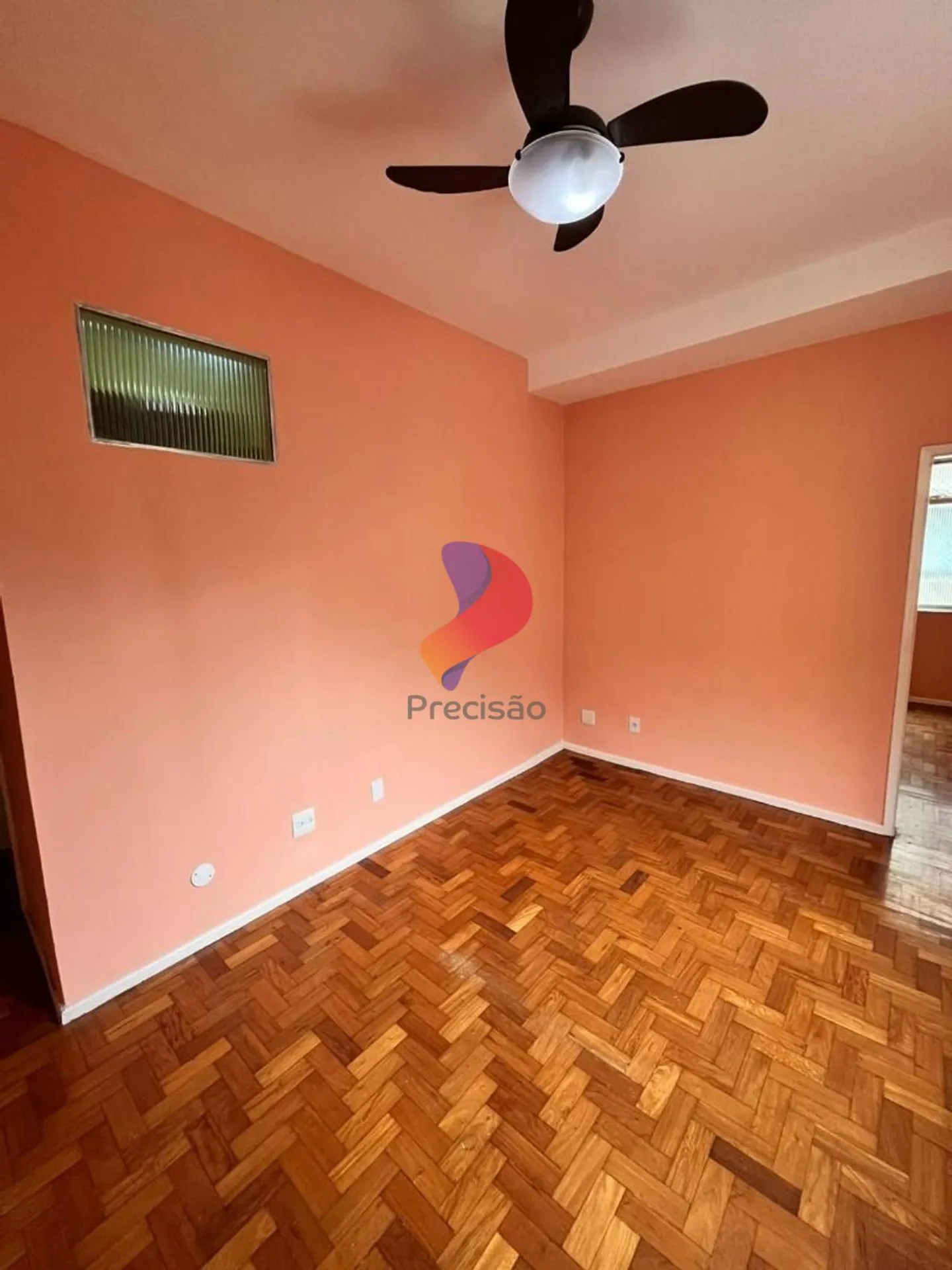 Apartment, 32 m², with wood or laminate floors — photo 7
